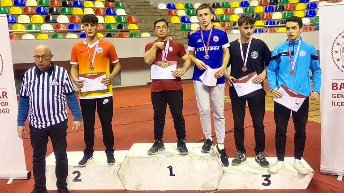 İstanbul Bilek Güreşi  Şampiyonası'nda öğrencilerimiz dereceler elde etmişlerdir.